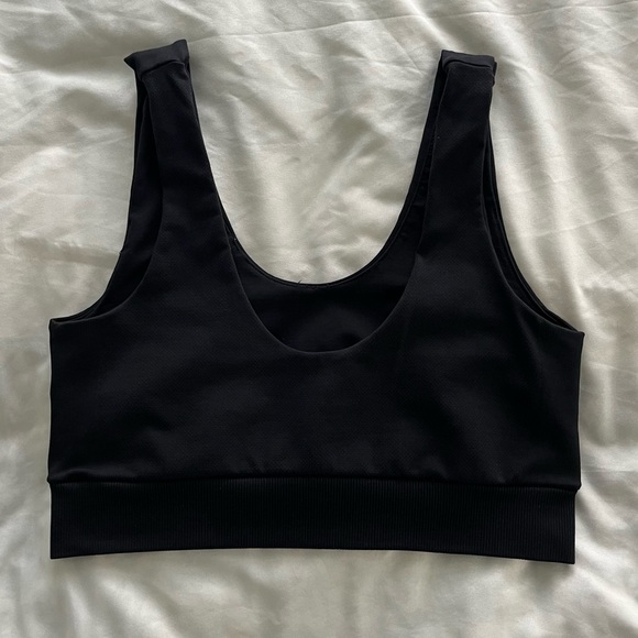 Gymshark Sports Bra Black - Picture 4 of 5